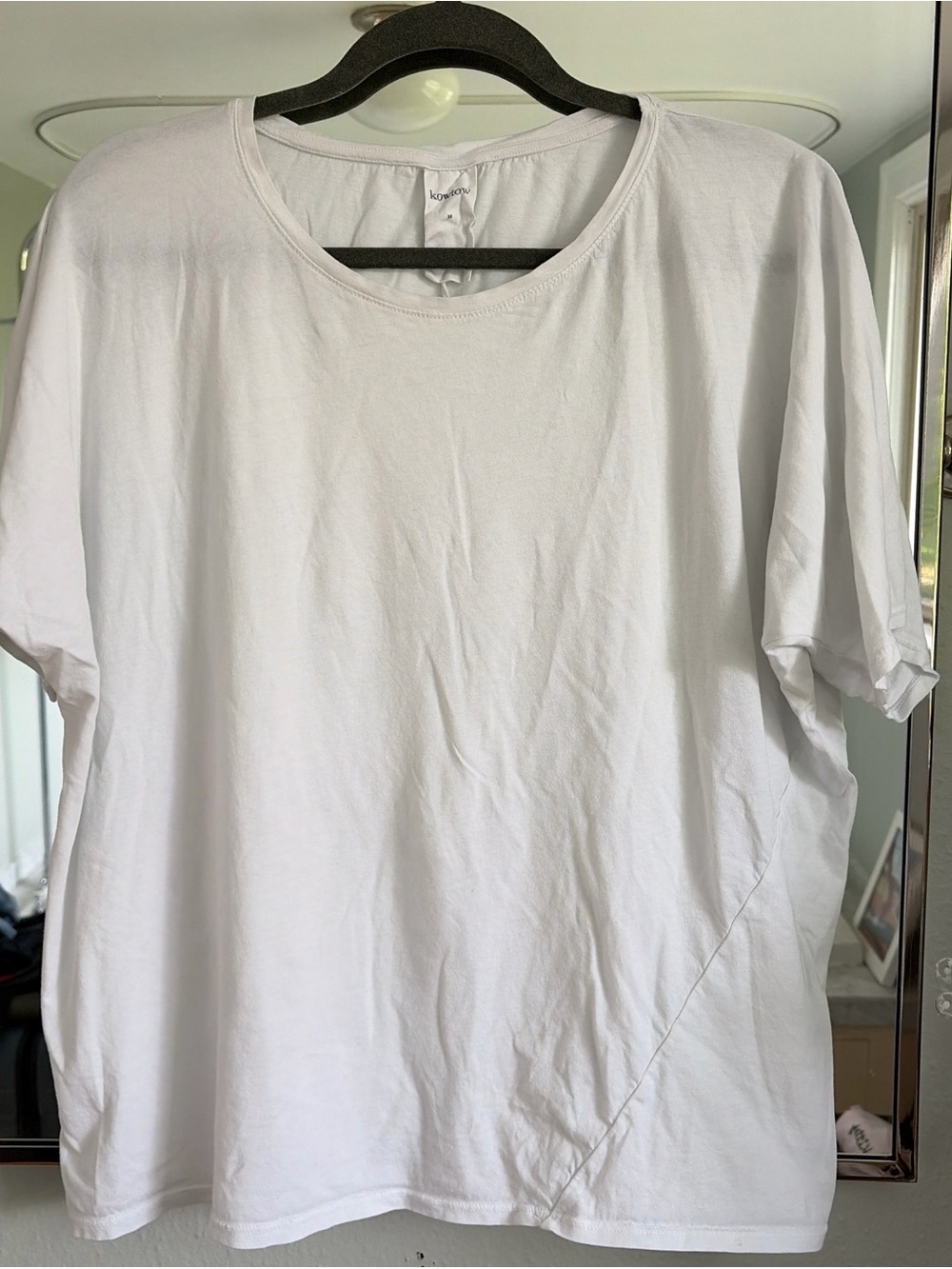 kowtow white oversized, boxy organic cotton t-shirt